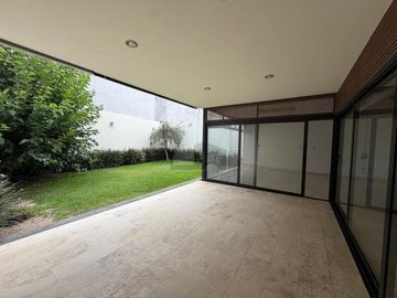 Residencia en Venta en Fraccionamiento Villantigua, San Luis Potosi