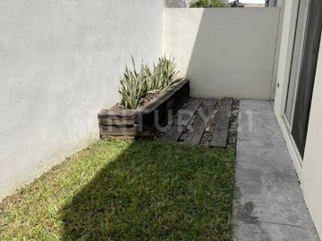 CASA EN RENTA EN FRACCIONAMIENTO MORETTA EN MONTERREY