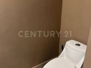 CASA EN RENTA EN FRACCIONAMIENTO MORETTA EN MONTERREY