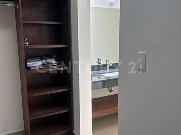 CASA EN RENTA EN FRACCIONAMIENTO MORETTA EN MONTERREY