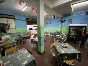 CASA DE 2 PISOS COMERCIAL/ HABITACIONAL/ GALPÓN