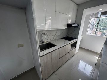 APARTAMENTO EN ARRIENDO UBICADO EN MEDELLIN SECTOR LOS COLORES
