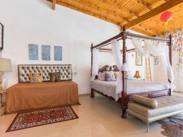 Casa - Saavedra