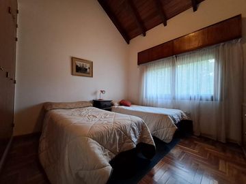 Casa en venta 3 dormitorios Villa Allende