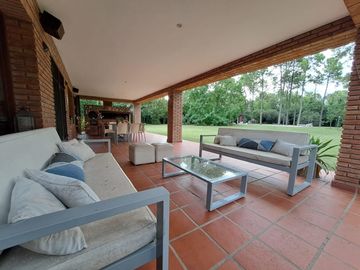 Casa en venta 3 dormitorios Villa Allende