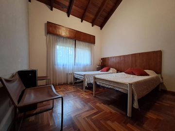 Casa en venta 3 dormitorios Villa Allende