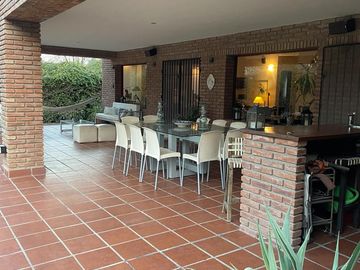 Casa en venta 3 dormitorios Villa Allende