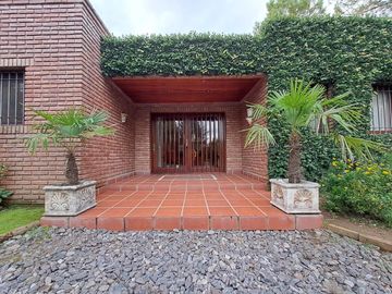 Casa en venta 3 dormitorios Villa Allende