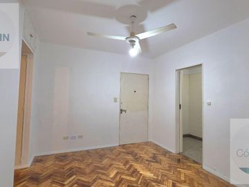 Venta Departamento Dos Ambientes con Patio, Alto Palermo
