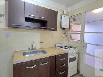 Venta Departamento Dos Ambientes con Patio, Alto Palermo