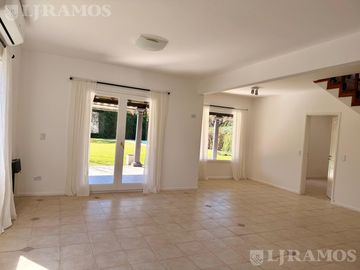 Casa con 3 dormitorios en alquiler en Santa Bárbara