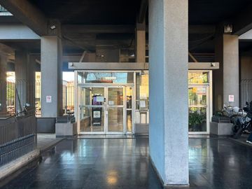 Departamento 4 ambientes en venta en Parque Patricios - Balcón Corrido - Piso Alto con Vista Abierta