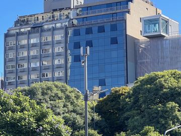 Oficinas planta libre sobre 9 de Julio con cocheras