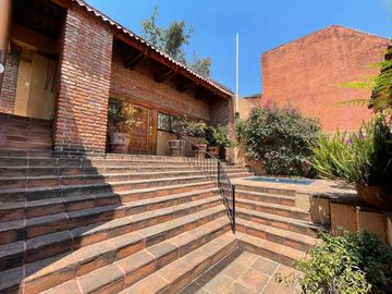 HERMOSA CASA EN RENTA EN BOSQUES DE LAS LOMAS
