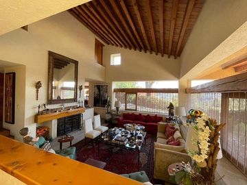 HERMOSA CASA EN RENTA EN BOSQUES DE LAS LOMAS