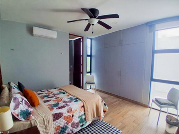 Casa a metros del mar con paneles solares y en privada, Telchac Pto.