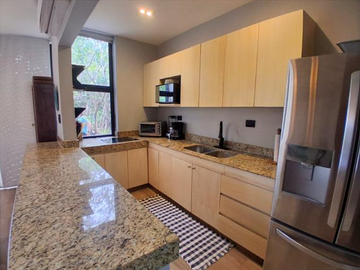 Casa a metros del mar con paneles solares y en privada, Telchac Pto.