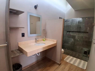 Casa a metros del mar con paneles solares y en privada, Telchac Pto.