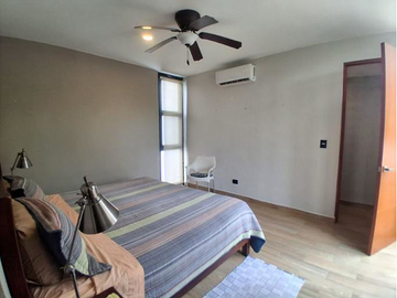 Casa a metros del mar con paneles solares y en privada, Telchac Pto.