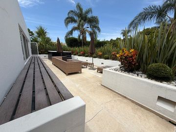 SE VENDE CASA EN FRACCIONAMIENTO EXCLUSIVO EN CUERNAVACA!!!