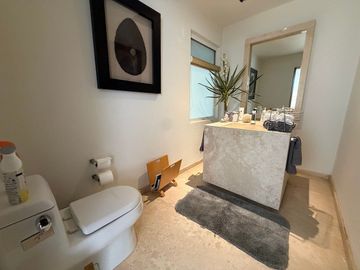 SE VENDE CASA EN FRACCIONAMIENTO EXCLUSIVO EN CUERNAVACA!!!