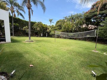 SE VENDE CASA EN FRACCIONAMIENTO EXCLUSIVO EN CUERNAVACA!!!