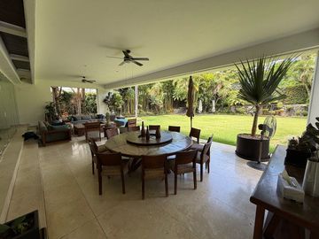 SE VENDE CASA EN FRACCIONAMIENTO EXCLUSIVO EN CUERNAVACA!!!
