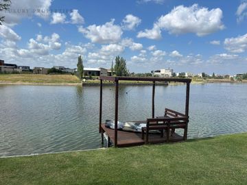 Venta Casa 5 ambientes en Barrio Privado San Sebastián, Pilar