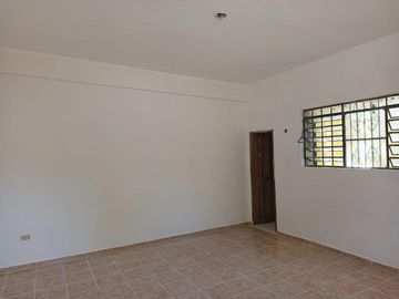 EN VENTA CASA CON AMPLIO TERRENO EN TEPAKAN