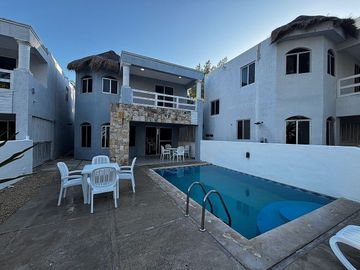 EN VENTA VILLA FRENTE AL MAR EN SAN BRUNO, COSTA ESMERALDA, YUCATÁN
