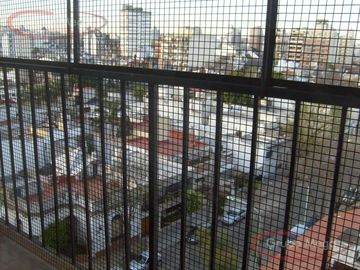 Depto 2 amb frente con balcon muy bueno