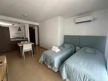 Departamento en  Alquiler con Muebles. 50 e/ 17 y 18