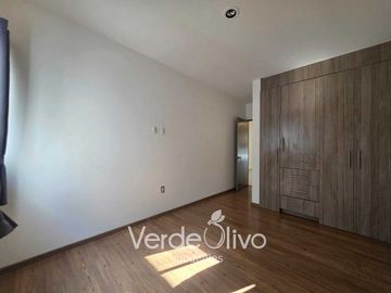 Renta casa en Cumbres de Juriquilla. 3 Rec c/baño. Priv con Alberca. Qro.