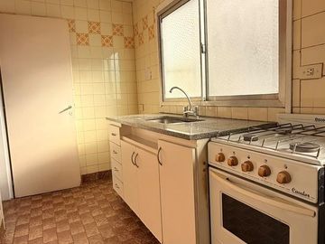 Departamento en Alquiler (Urquiza al 1000) de 2 Amb.
