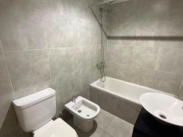 Departamento monoambiente en alquiler - Flores