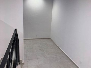 Casa totalmente remodelada en venta en Ciudad Satélite