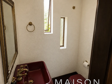 Casa en Renta Frente Al Campo de Golf, con Jardín Privado y acceso al Club