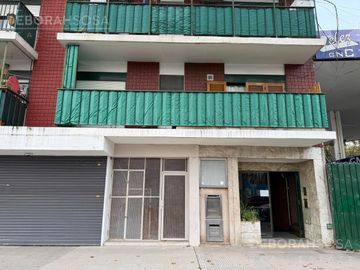 Departamento 3 ambientes en venta en Versalles