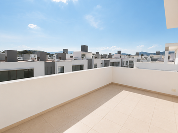 Casa en Renta en las Grullas Residencial