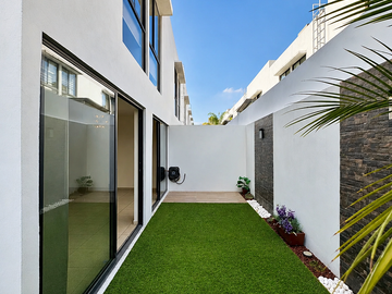Casa en Renta en las Grullas Residencial