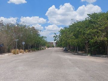 TERRENO EN VENTA LISTO PARA CONSTRUIR RESID. XCANATÚN, CARRETERA MÉRIDA-PROGRESO