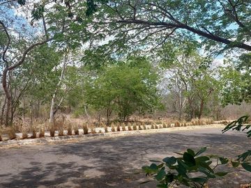 TERRENO EN VENTA LISTO PARA CONSTRUIR RESID. XCANATÚN, CARRETERA MÉRIDA-PROGRESO
