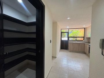 Propiedad Exclusiva con Súper Ubicación con Amplios Espacios y Excelente Distrib