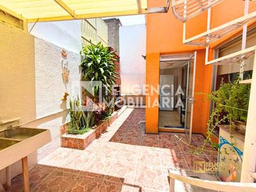 CASA EN VENTA EN FRACCIONAMIENTO JOYAS DE SAN MATEO