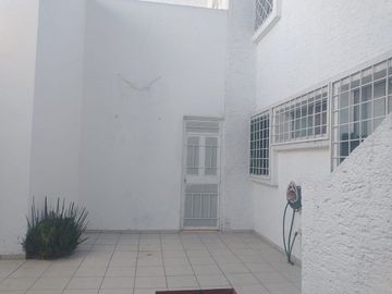 Bodega en renta cerca de Av. Moctezuma