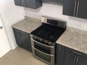 SE RENTA BONITA CASA EN RESIDENCIAL AGUA CALIENTE
