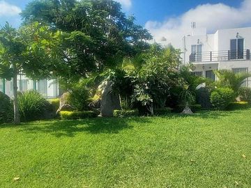CASA EN VENTA EN SOLARES, XOCHITEPEC: TU NUEVO HOGAR EN MORELOS