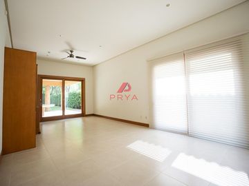 Casa  en Renta en Valle Real | 1,400m² Terreno y Gran Jardín