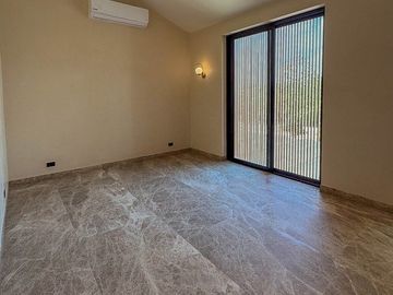 Entrega inmediata| con 4 recámaras y una de ellas en planta baja