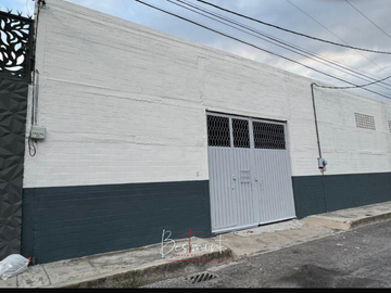 Bodega en renta con oficina en Belisario Dóminguez